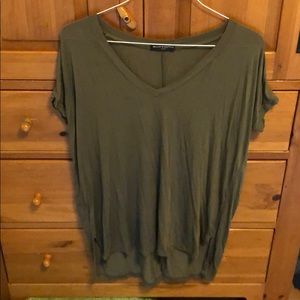 Loose fitting, long tee shirt